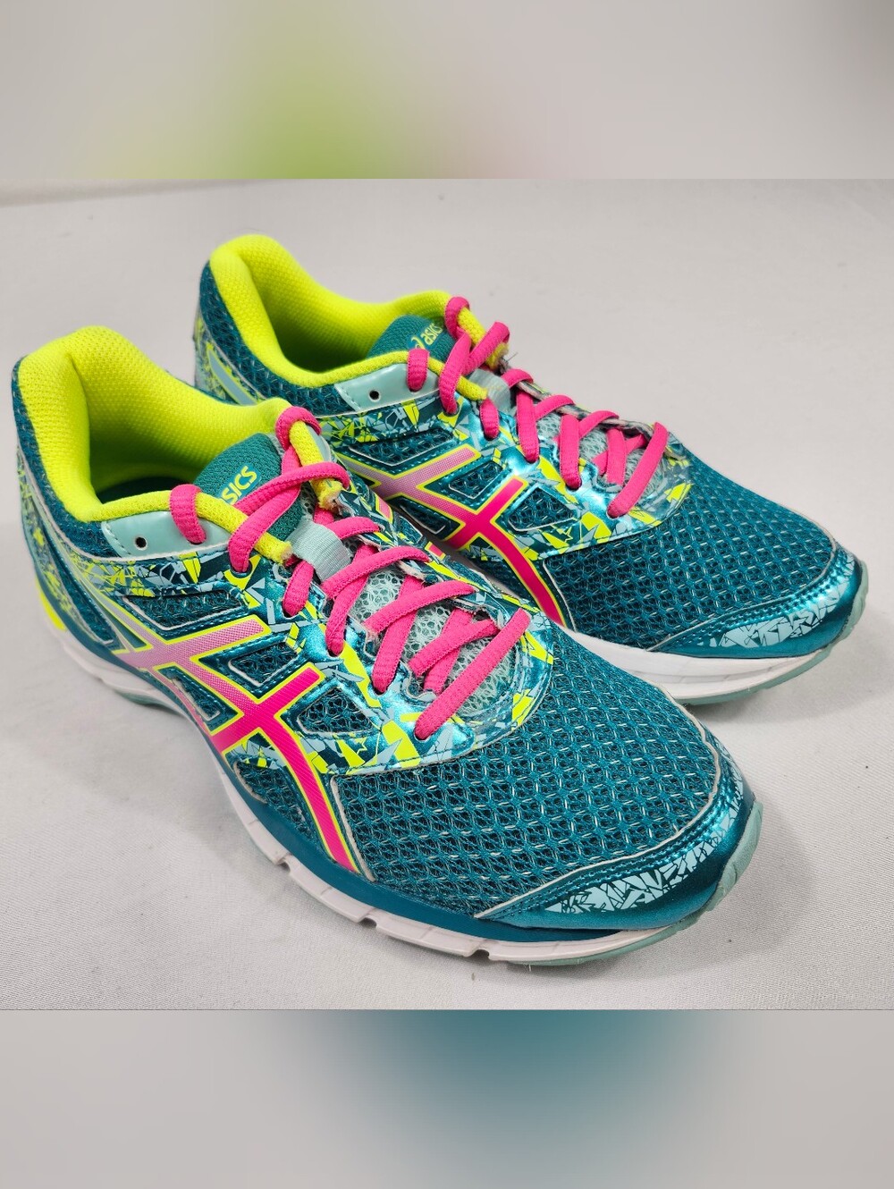 ASICS Womens 7 M Teal Athletic Shoes with Pink Laces and Neon Yellow Accents
